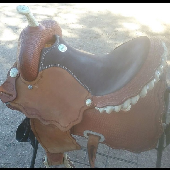 15 inch Billy Cook Saddle - Picture 2 of 6